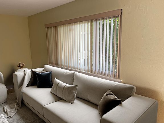3rd image of 1423 Regent St #3