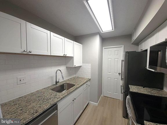 3rd image of 666 W Germantown Pike APT 2409
