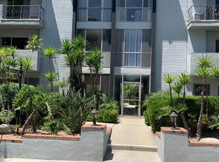 725 N Sweetzer Ave #201, West Hollywood, CA 90069