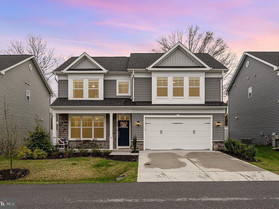 1st image of 533 Highmeadow Dr