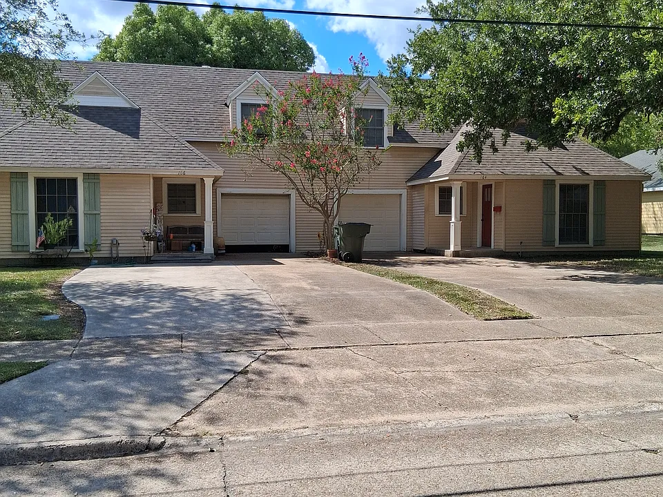 164 Arlington Dr #164