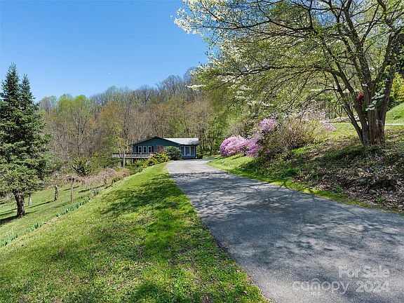 2nd image of 1110 Evergreen Farm Cir