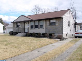 202 Jan Dr, Cinnaminson, NJ 08077