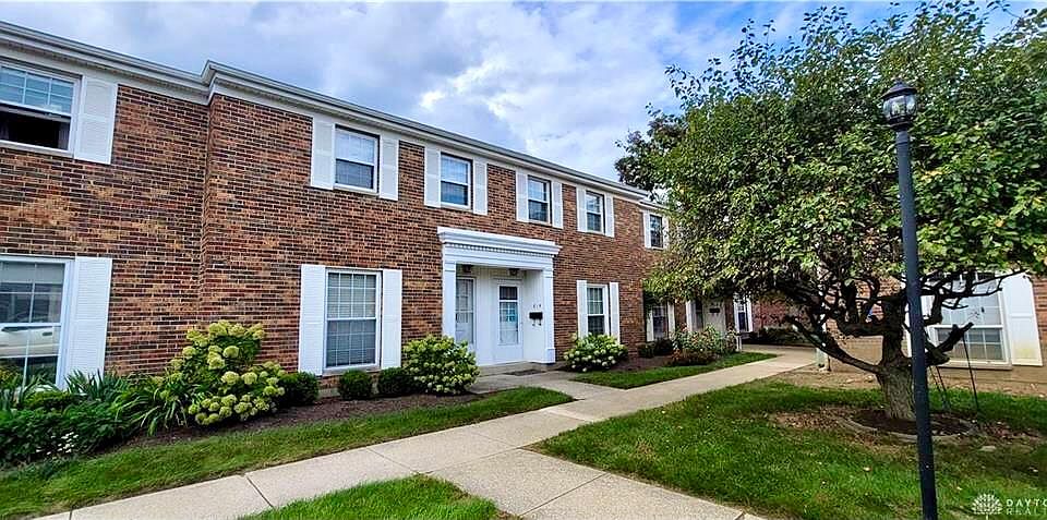 Centerville Clareridge neighborhood welcomes you and/or your family!