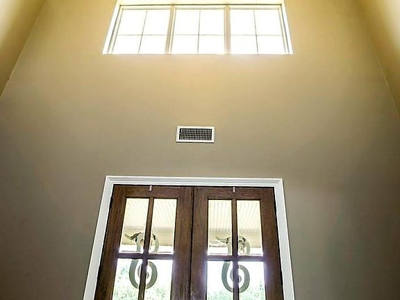 5th image of 311 Hunters Grace Ln