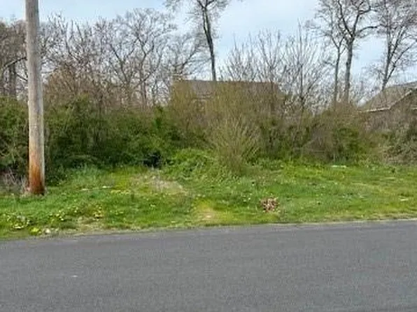 v/l Carlton Avenue, Mastic, NY 11950
