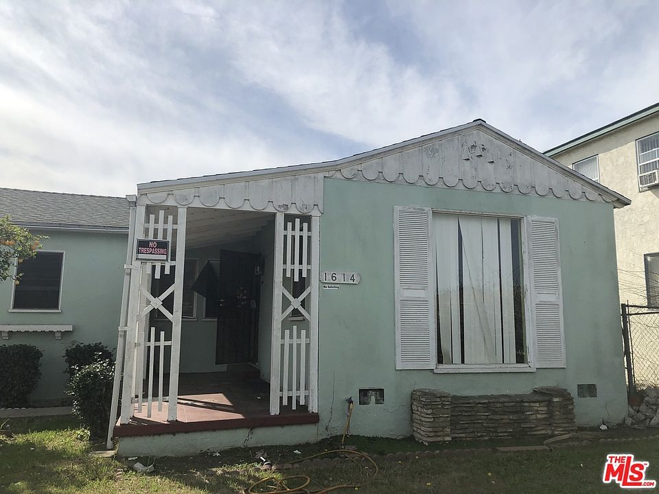 1st image of 1612 W 83rd St