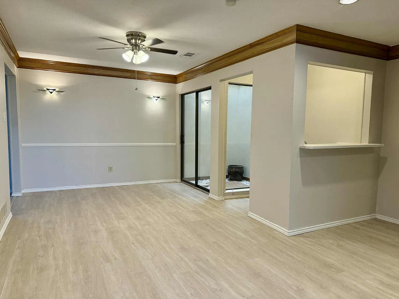 3 bed, 1550 sqft, $2,195 — Photo 4