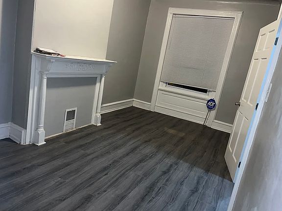 2nd image of 6150 Park Ln S