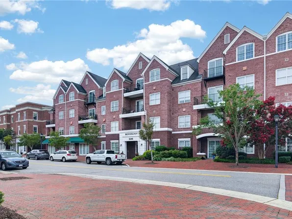 5215 Center St APT 410, Williamsburg, VA 23188