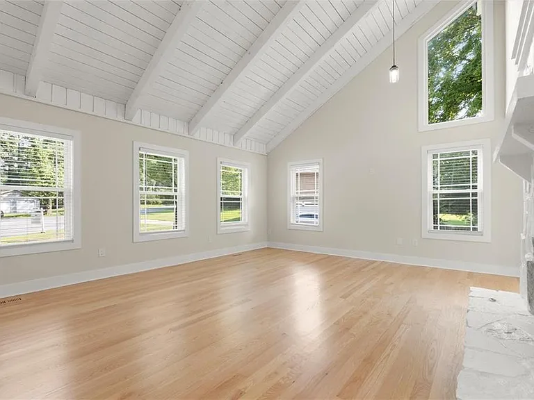 404 Way Bridge Ct NE — Photo 16
