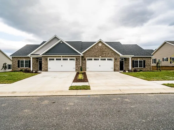 252 Freemont Cir, Broadway, VA 22815