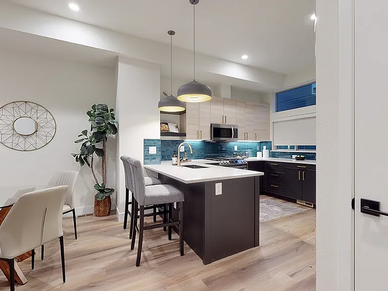 Delaware Street Townhomes — Photo 6