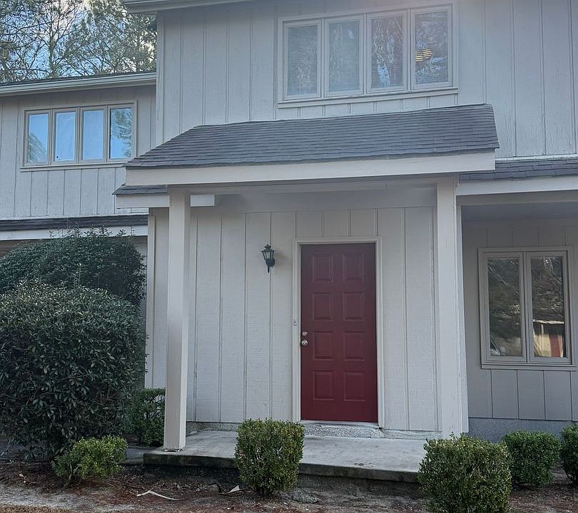 1st image of 2 Woodrum Pl