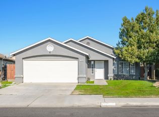 13508 7th St, Parlier, CA 93648