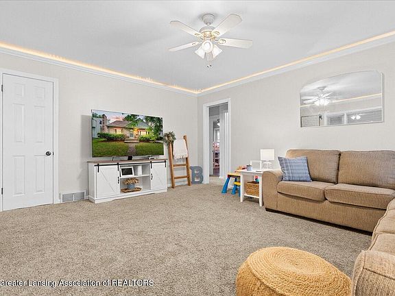 5th image of 2317 Wellington Rd