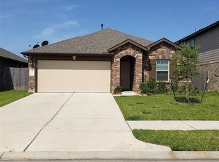 8018 Fieldfare Dr, Rosharon, TX 77583