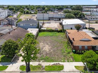 305 Everton St, Houston, TX 77003