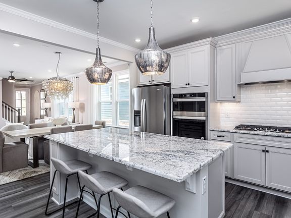 Beautiful Gourmet Kitchen