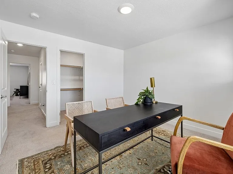 Desert Village Townhomes — Photo 15