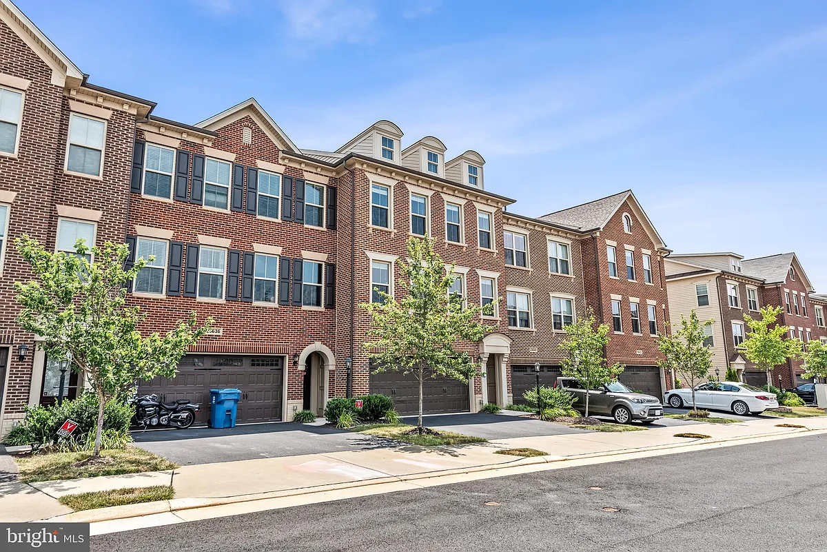 Building Photo - 23638 Sailfish Sq