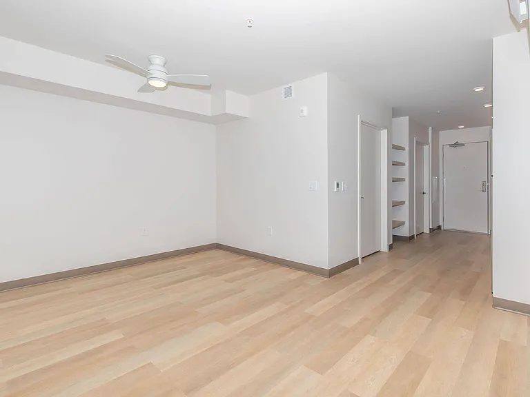 Beacon Pacific Village Apartments — Photo 33