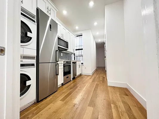 Rented by EastMount Realty LLC | media 17