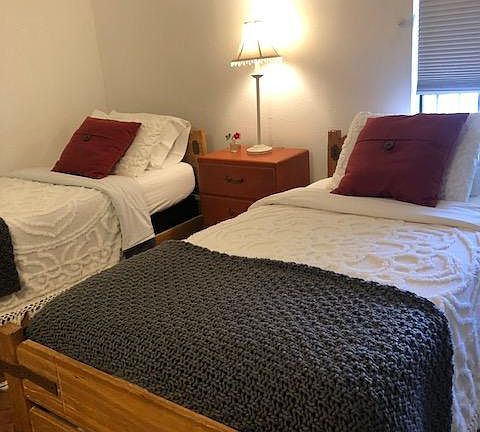 5th image of 600 Arno St NE APT 1