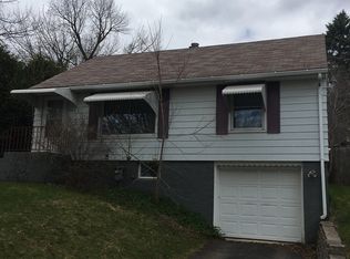 607 E 11th St, Duluth, MN 55805