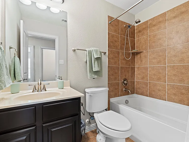 6900 Carrington Ln — Photo 11