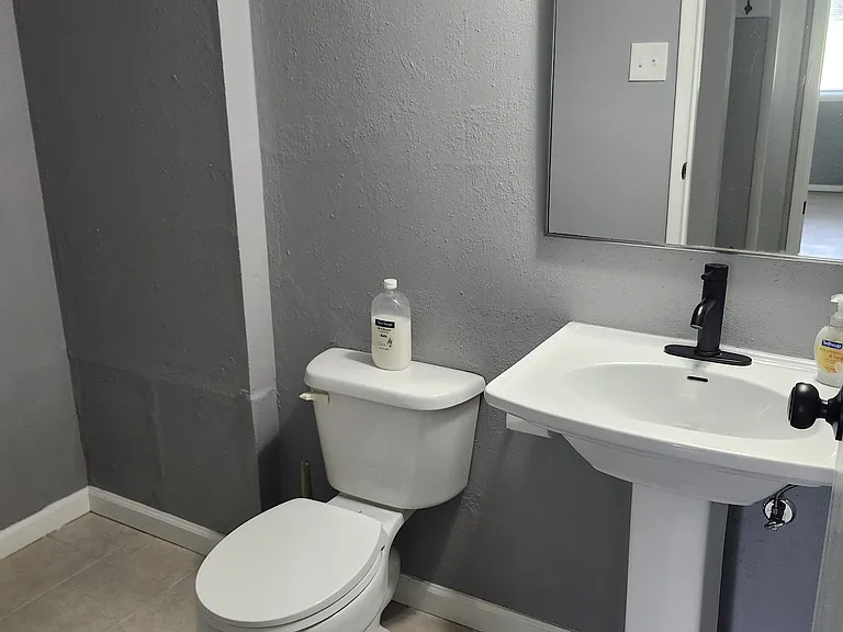 1007 Flair Ct — Photo 7
