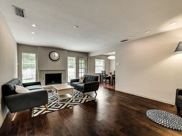 1623 Wisteria Way — Photo 6