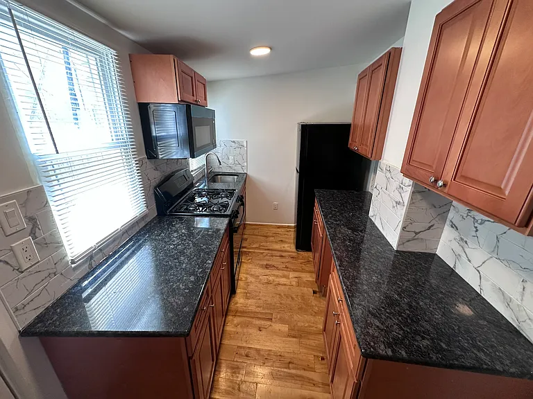 2229 E Ann St — Photo 6