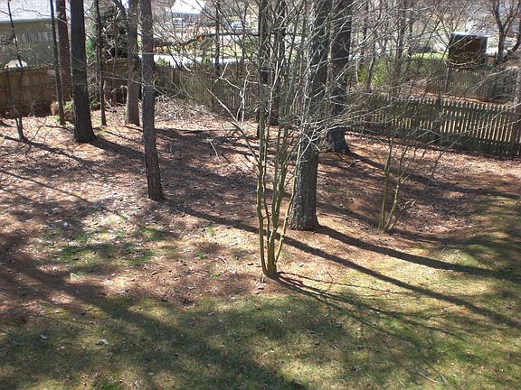 5th image of 3795 Churchill Dr SW