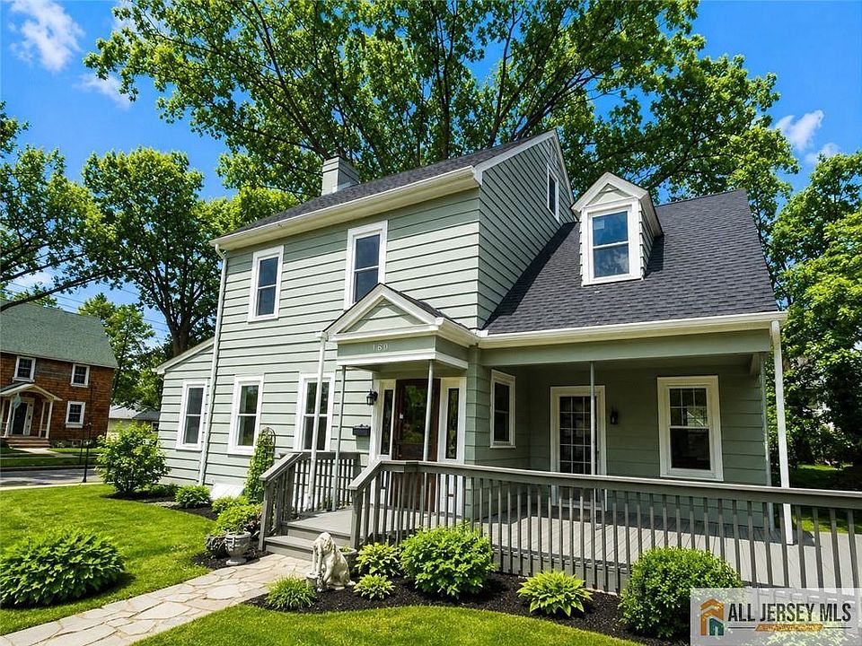 1st image of 161 Nichol Ave