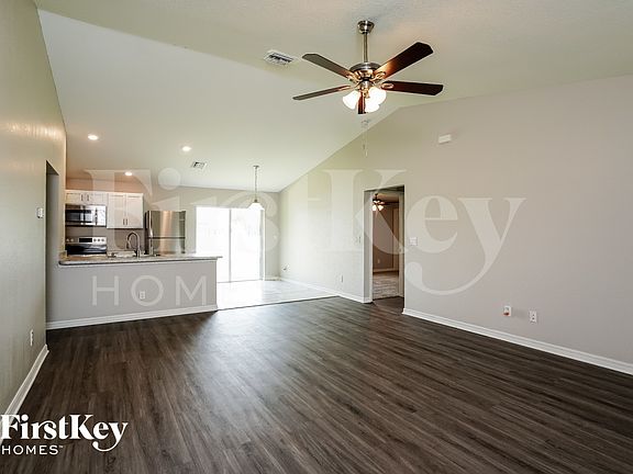 3rd image of 1113 NW 1st Ave