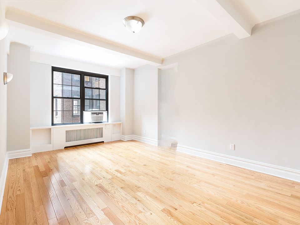 1st image of 1 University Pl APT 11N