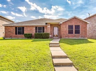 2916 Cottage Ln, Lancaster, TX 75134