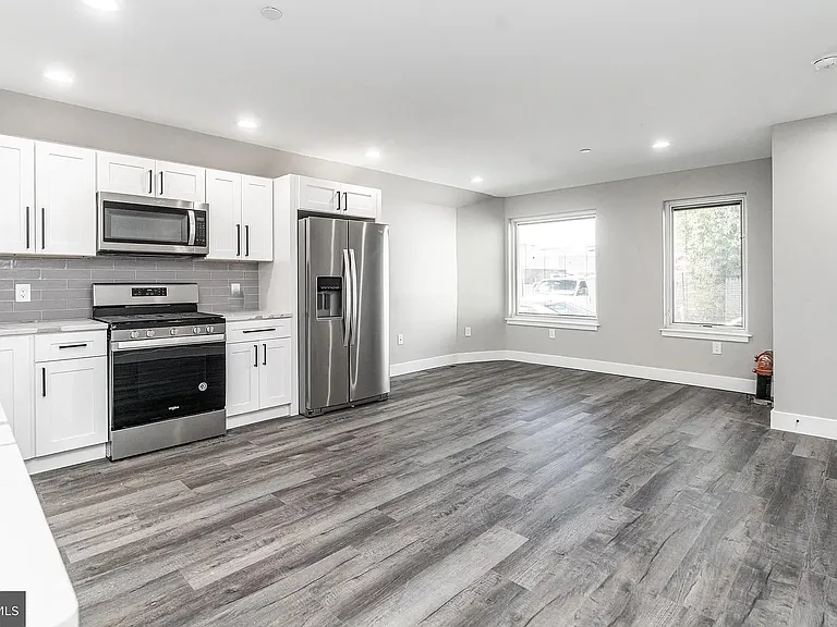 1223 Leopard St #1 — Photo 1