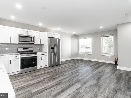 1223 Leopard St #1 Photo 1
