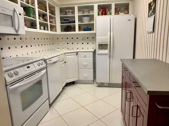 3rd image of 2600 S Kanner Hwy APT Y5