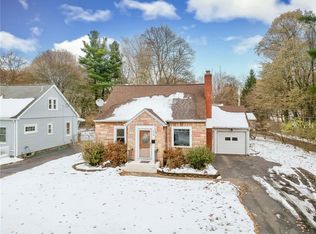 119 Stonecliff Dr, Rochester, NY 14616