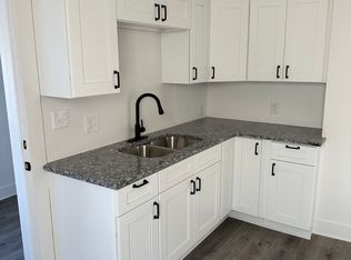 609 SW Topeka Blvd #1, Topeka, KS 66603