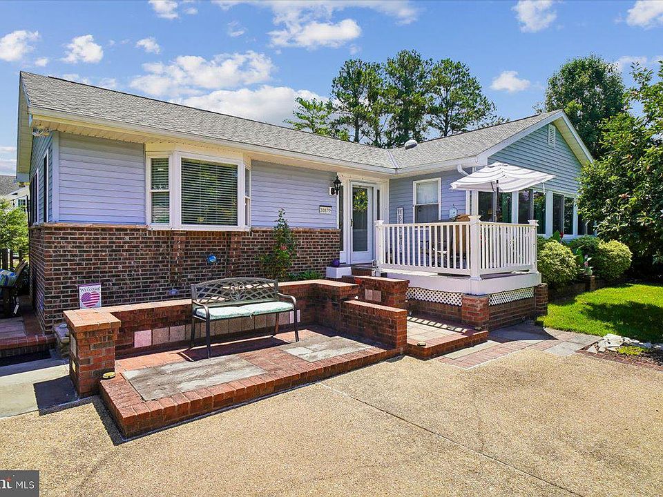 1st image of 30879 Maplewood Rd