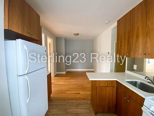 5th image of 30-36 14th St #2