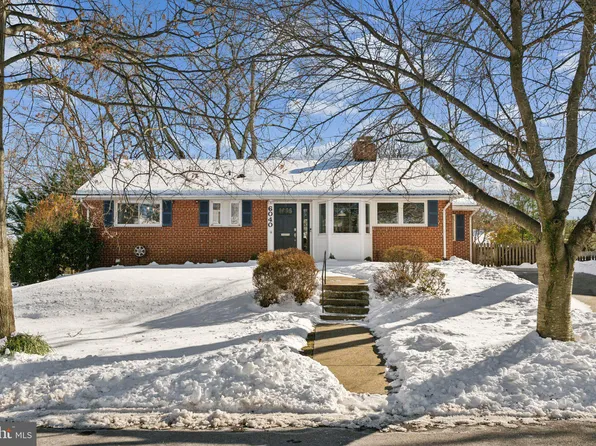 6040 Avon Dr, Bethesda, MD 20814