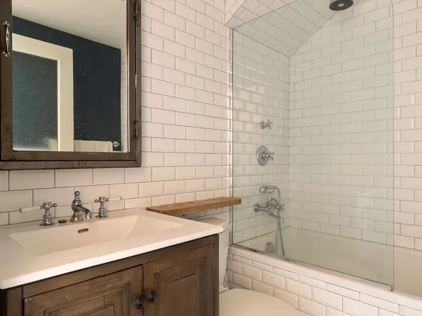 160 East 26th Street image 6 of 6