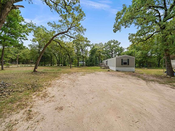 2nd image of 900 County Road 2405