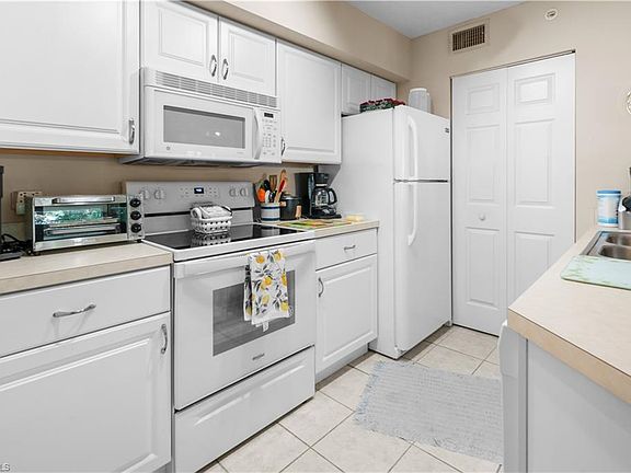2nd image of 8861 Colonnades CT W #212