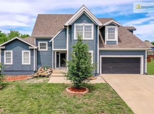 17690 W 157th St, Olathe, KS 66062